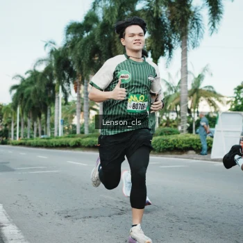 Runner Photo 1401555