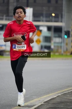 Runner Photo 1401575
