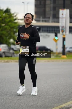 Runner Photo 1401692