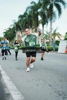Runner Photo 1402639