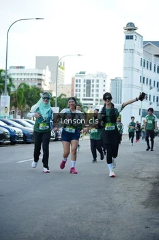 Runner Photo 1403772