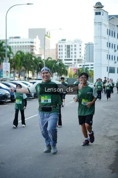Runner Photo 1403810