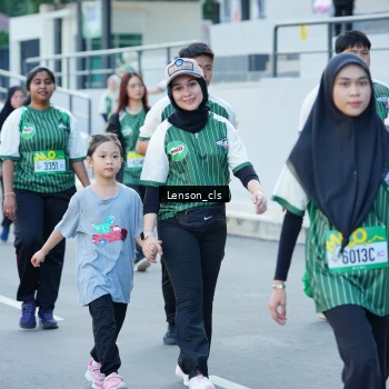 Runner Photo 1404300