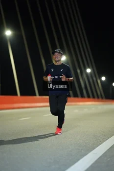 Runner Photo 1404635