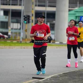 Runner Photo 1404779