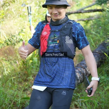 Runner Photo 1405137