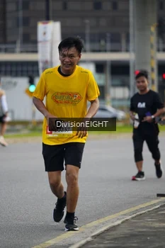 Runner Photo 1405190