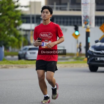 Runner Photo 1405278