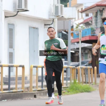 Runner Photo 1405640