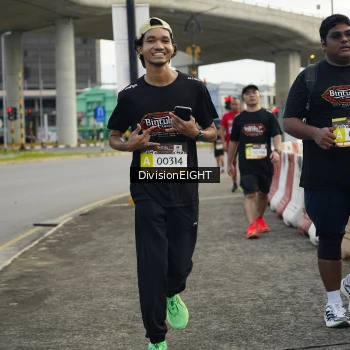 Runner Photo 1405738