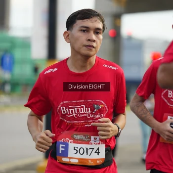 Runner Photo 1406211