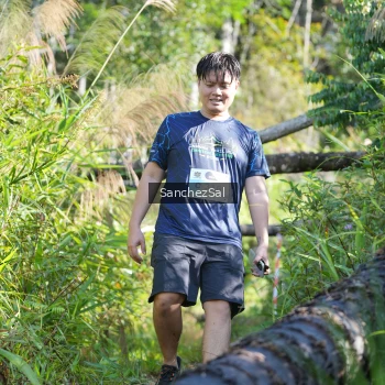 Runner Photo 1406643