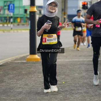 Runner Photo 1406750
