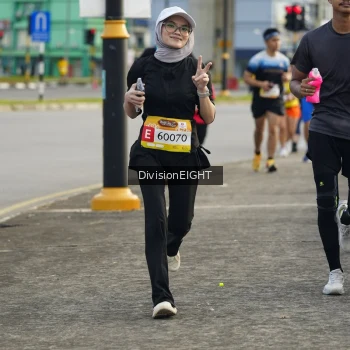 Runner Photo 1406751