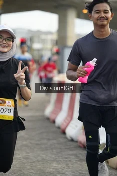 Runner Photo 1406758