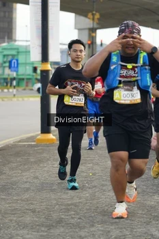 Runner Photo 1406797