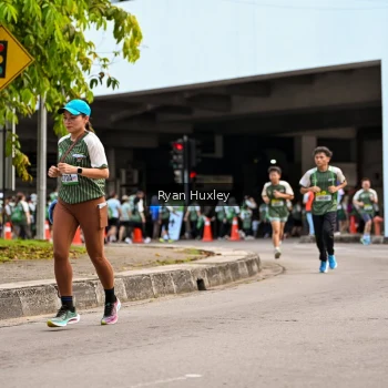 Runner Photo 1406874