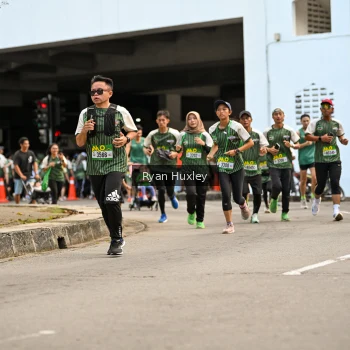 Runner Photo 1406887