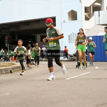 Runner Photo 1406899
