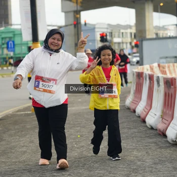 Runner Photo 1407675