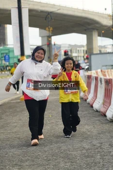 Runner Photo 1407685