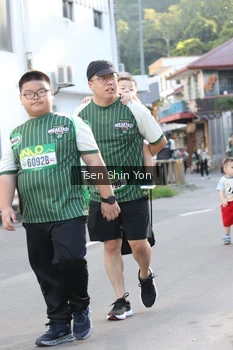 Runner Photo 1409251