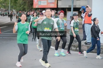 Runner Photo 1410864