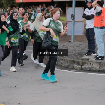 Runner Photo 1412919