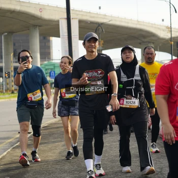 Runner Photo 1413363