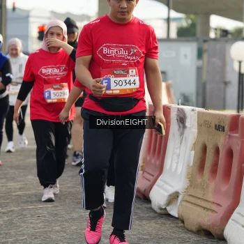 Runner Photo 1413547