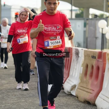 Runner Photo 1413556