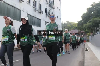 Runner Photo 1413979