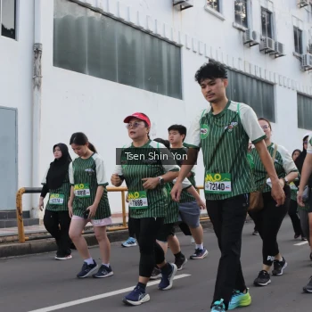 Runner Photo 1414005
