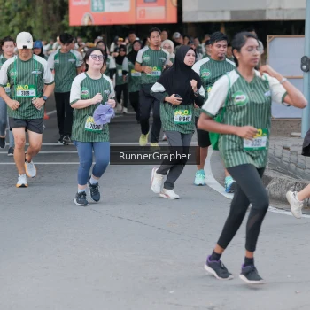 Runner Photo 1414407