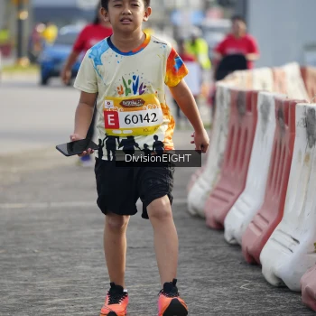 Runner Photo 1414671