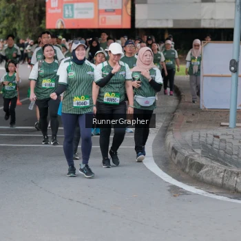 Runner Photo 1415276