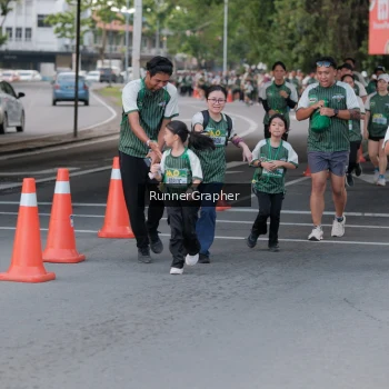 Runner Photo 1415652