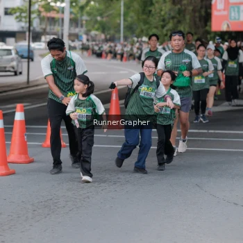 Runner Photo 1415989