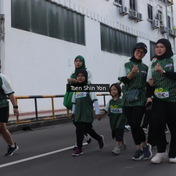 Runner Photo 1416176