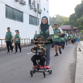 Runner Photo 1416385