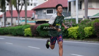 Runner Photo 1416640