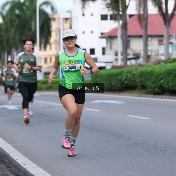 Runner Photo 1416657