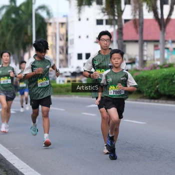 Runner Photo 1416658