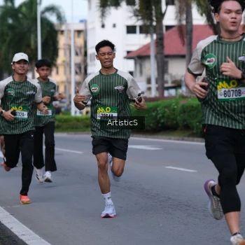 Runner Photo 1416663