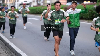 Runner Photo 1416809