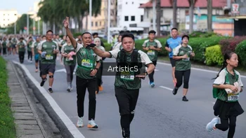 Runner Photo 1416835