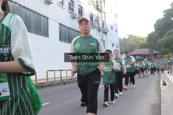 Runner Photo 1416971