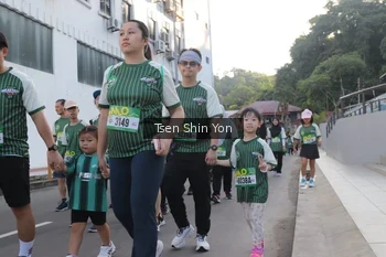 Runner Photo 1417262