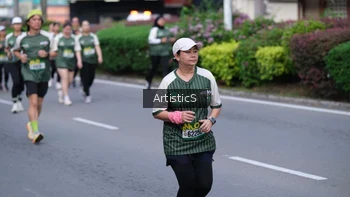 Runner Photo 1417433