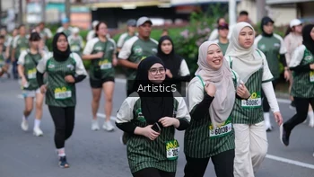Runner Photo 1417587